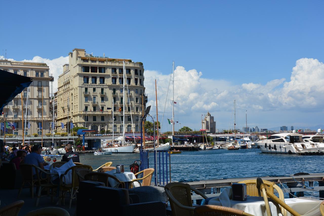 فندق Transatlantico نابولي المظهر الخارجي الصورة